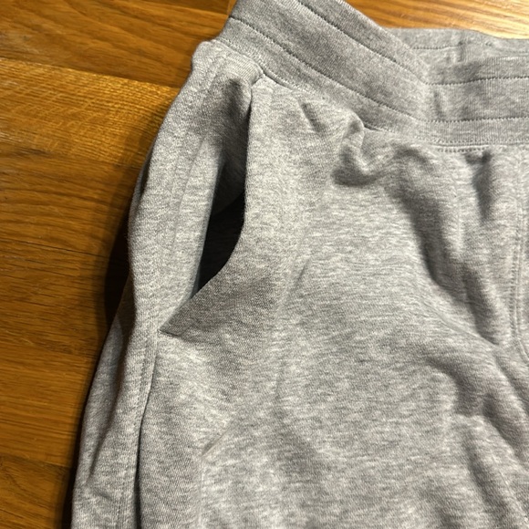 Uniqlo - Women’s Sweatpants / Joggers - Gray - Size Small - Picture 4 of 12